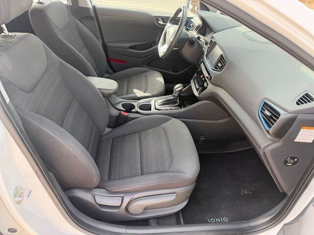 HYUNDAI IONIQ COMFORT 1.6 HEV AUTO SPANISH LHD IN SPAIN 60000 MILES SUPERB 2017